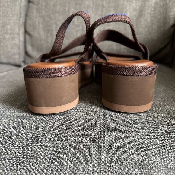 Rothy’s The Lightweight Wedge Sandal. Size 8. - Picture 4 of 7